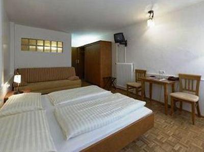 фото отеля Hotel Goldene Krone Salzburg