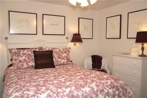 фото отеля Hillside House Bed and Breakfast