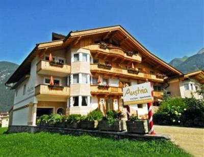 фото отеля Hotel Garni Austria Mayrhofen