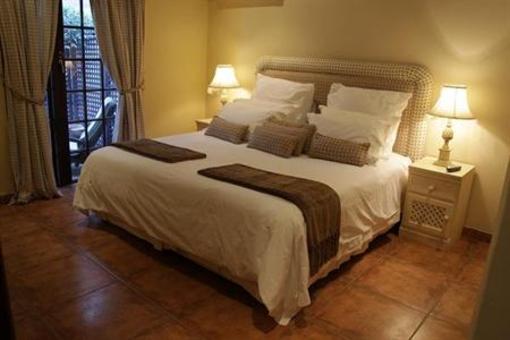 фото отеля Five Burnham Guest House