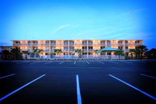 фото отеля Treasure Bay Hotel & Marina