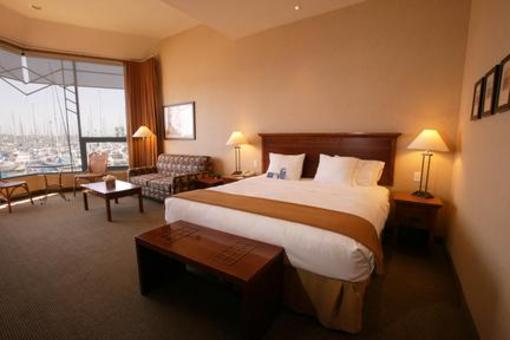 фото отеля Holiday Inn Express Hotel & Suites Ventura Harbor