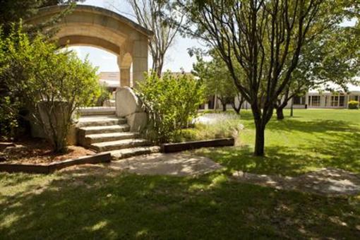 фото отеля Hotel Don Carlos Huarte