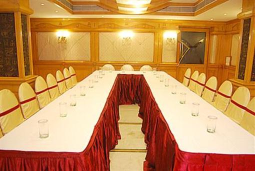 фото отеля Raj Palace Hotel