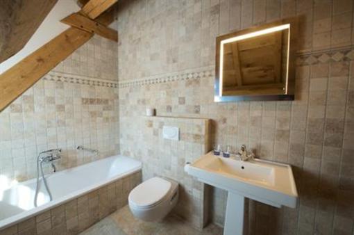 фото отеля Bed and Breakfast Landgoed Huttenest Zedelgem