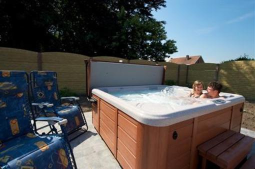 фото отеля Bed and Breakfast Landgoed Huttenest Zedelgem
