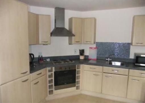 фото отеля Clearly Apartments Fulford Place