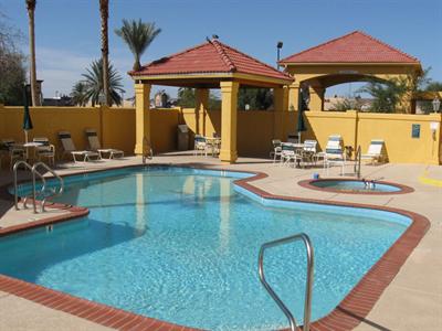 фото отеля La Quinta Inn & Suites Phoenix I-10 West