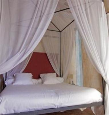 фото отеля Hotel Tres Sants Albranca