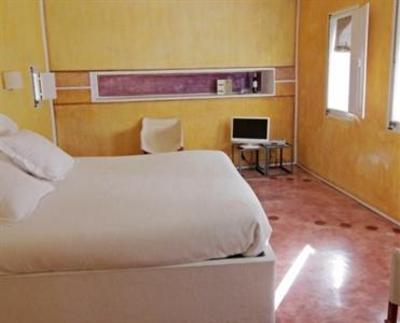 фото отеля Hotel Tres Sants Albranca