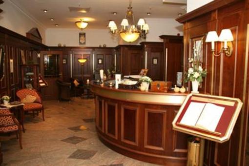 фото отеля Landhotel Zum Hessenpark Neu-Anspach