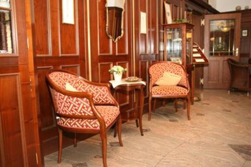 фото отеля Landhotel Zum Hessenpark Neu-Anspach