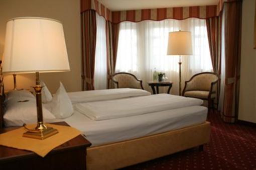 фото отеля Landhotel Zum Hessenpark Neu-Anspach