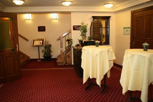 фото отеля Landhotel Zum Hessenpark Neu-Anspach