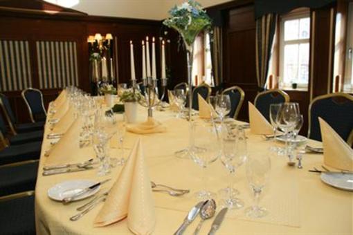 фото отеля Landhotel Zum Hessenpark Neu-Anspach