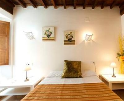 фото отеля Vivienda Turistica Vacacional Abadia Hotel Granada