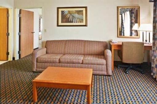 фото отеля Holiday Inn Express Hotel & Suites Dallas Stemmons Fwy I-35 E