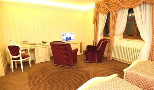 фото отеля Royal Golf Hotel Becov nad Teplou