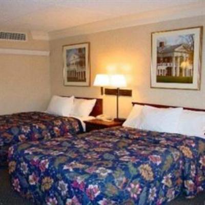 фото отеля Cavalier Inn at the University of Virginia