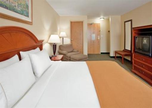 фото отеля Holiday Inn Express Kansas City - Westport Plaza