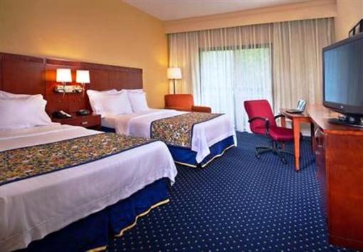 фото отеля Courtyard Hotel North Silver Spring