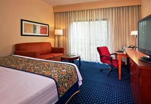 фото отеля Courtyard Hotel North Silver Spring