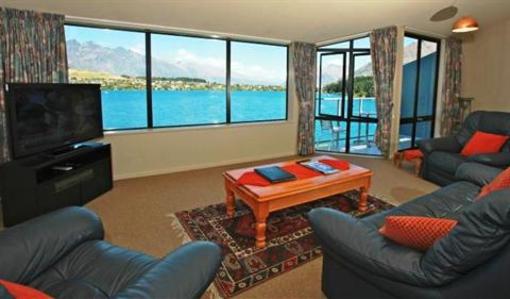 фото отеля Spinnaker Bay Apartments Queenstown