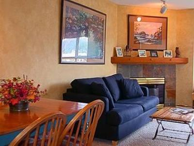 фото отеля ResortQuest Marketplace Lodge Vacation Rental Whistler