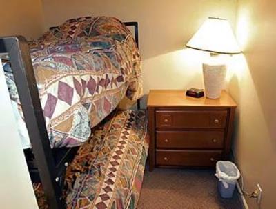 фото отеля ResortQuest Marketplace Lodge Vacation Rental Whistler