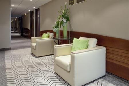 фото отеля Holiday Inn Paris-Velizy