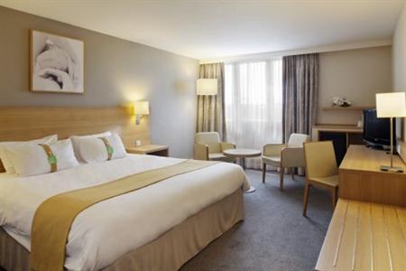 фото отеля Holiday Inn Paris-Velizy