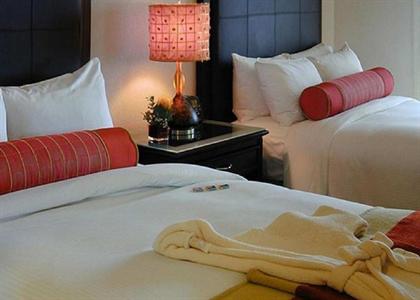 фото отеля Hilton Waterfront Beach Resort