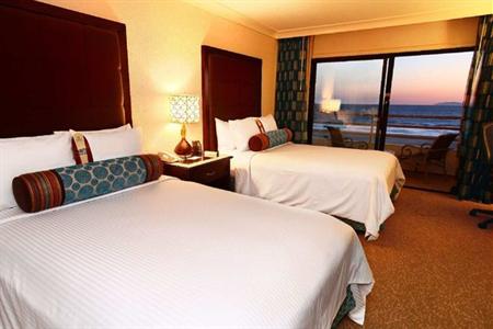 фото отеля Hilton Waterfront Beach Resort