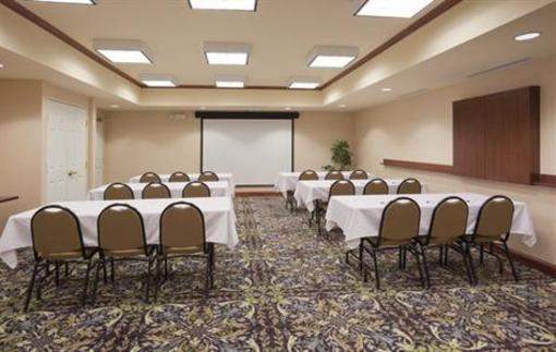 фото отеля Staybridge Suites Fairfield Napa Valley Area