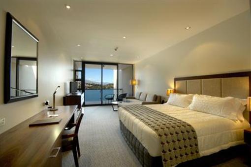 фото отеля The Rees Hotel & Luxury Apartments