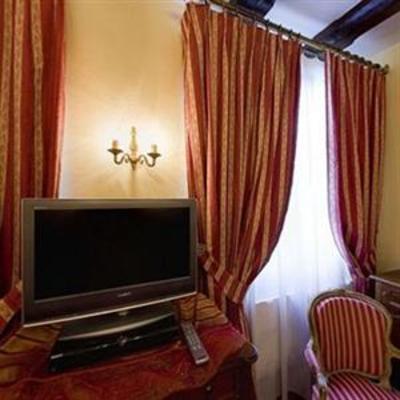 фото отеля Hostellerie le Marechal