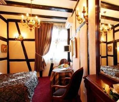 фото отеля Hostellerie le Marechal
