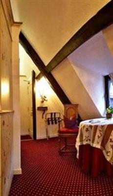 фото отеля Hostellerie le Marechal
