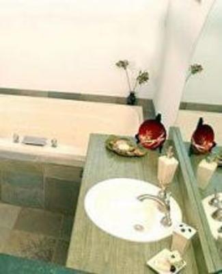 фото отеля The White Orchid Inn and Spa Flagler Beach