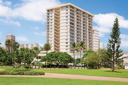 фото отеля Outrigger Luana Waikiki