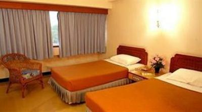 фото отеля Thumrin Hotel