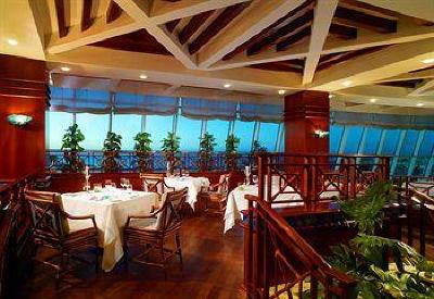 фото отеля Sheraton Club des Pins Resort and Towers