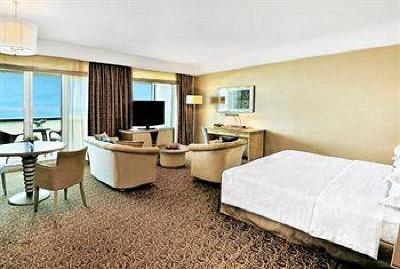 фото отеля Sheraton Club des Pins Resort and Towers