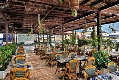 фото отеля Sheraton Club des Pins Resort and Towers