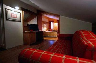 фото отеля Hotel Lo Scoiattolo Gressoney-La-Trinite
