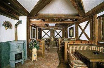 фото отеля Hotel Lo Scoiattolo Gressoney-La-Trinite