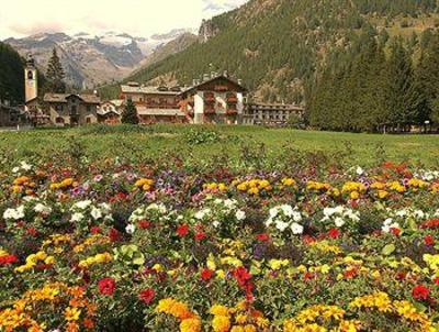 фото отеля Hotel Lo Scoiattolo Gressoney-La-Trinite