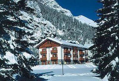 фото отеля Hotel Lo Scoiattolo Gressoney-La-Trinite