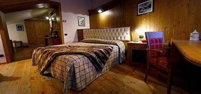 фото отеля Hotel Lo Scoiattolo Gressoney-La-Trinite