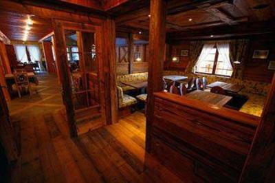 фото отеля Hotel Lo Scoiattolo Gressoney-La-Trinite